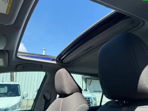 Used 2018 Toyota Camry LE w/ Moonroof Package FWD image 19