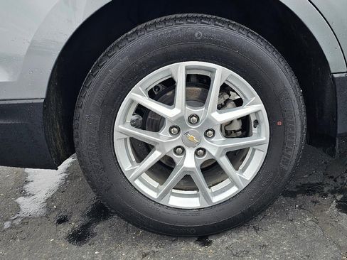 Used 2024 Chevrolet Equinox LT w/ LPO, Floor Liner Package image 8