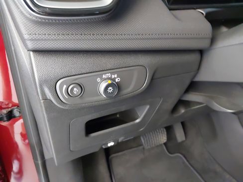 Used 2024 Chevrolet TrailBlazer LT w/ Driver Confidence Package image 24