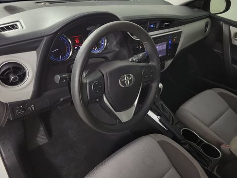 Used 2017 Toyota Corolla LE FWD image 19