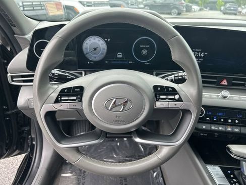 Certified 2023 Hyundai Elantra SEL w/ Convenience Package FWD image 23