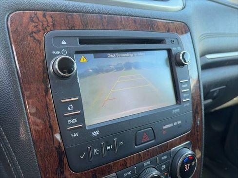 Used 2014 Chevrolet Traverse LT w/ All-Star Edition AWD/4WD image 13