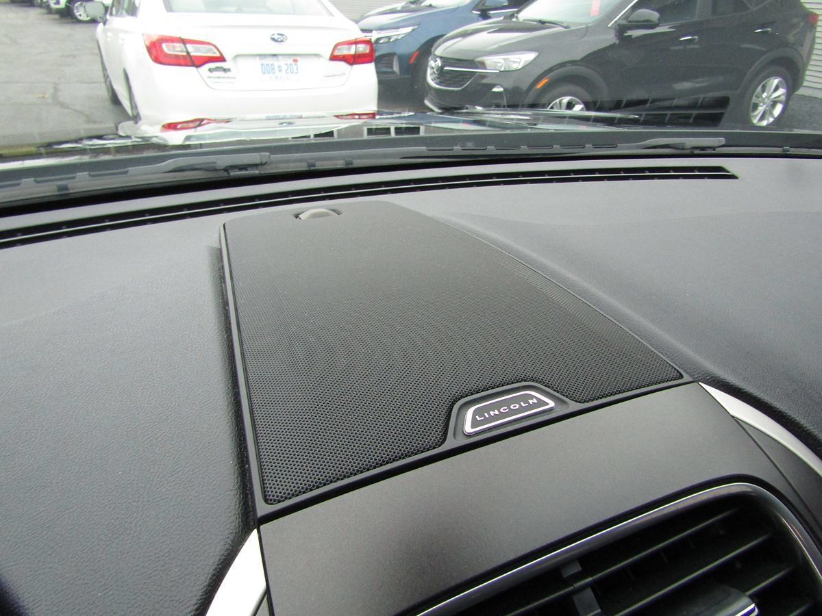 Used 2018 Lincoln MKX Reserve w/ Lincoln MKX Climate Package AWD/4WD image 13