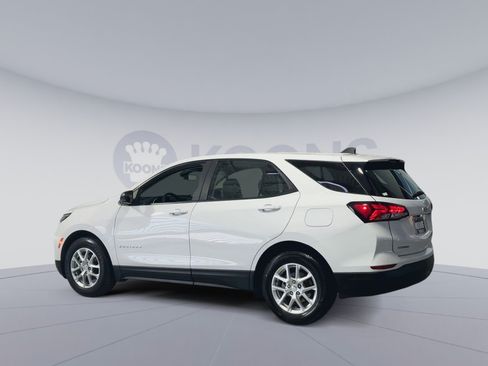 Used 2023 Chevrolet Equinox LS FWD image 8