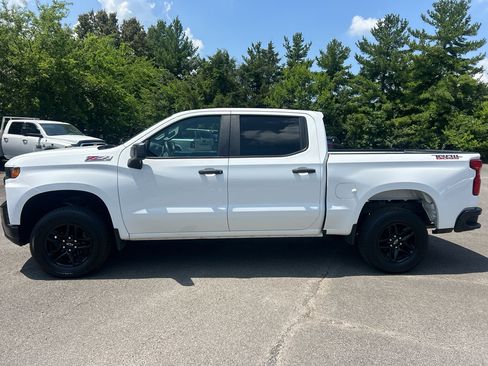 Used 2019 Chevrolet Silverado 1500 Custom Trail Boss w/ Custom Convenience Package AWD/4WD image 8