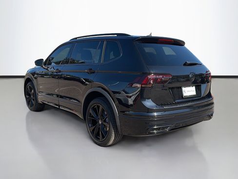 Used 2023 Volkswagen Tiguan SEL R-Line image 5