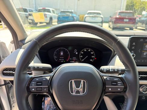 Used 2023 Honda HR-V EX-L image 19