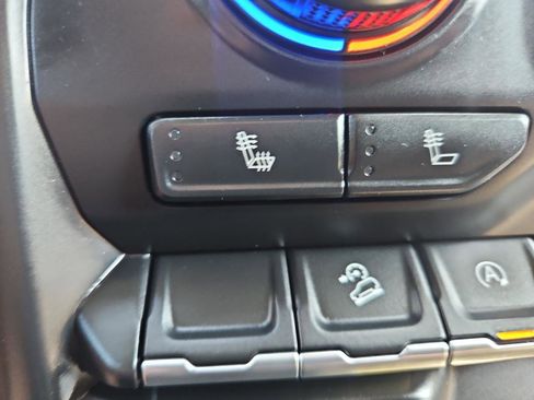 Used 2019 Chevrolet Silverado 1500 LT w/ All-Star Edition image 38