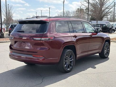 New 2026 Jeep Grand Cherokee L Limited AWD/4WD image 12