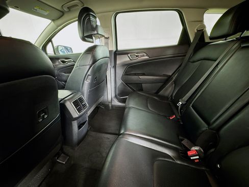 Used 2024 Kia Sportage EX FWD image 23