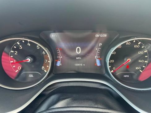 Used 2021 Jeep Compass Limited AWD/4WD image 12