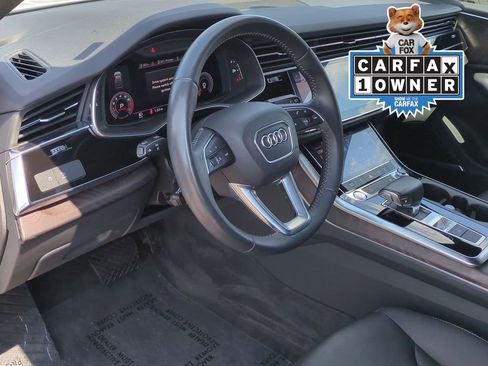 Used 2019 Audi Q8 Premium Plus w/ Premium Plus image 2