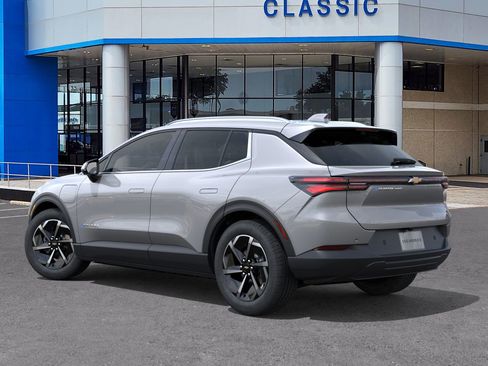 New 2026 Chevrolet Equinox EV LT image 3