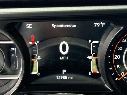 Used 2026 Jeep Wrangler Unlimited Rubicon AWD/4WD image 27