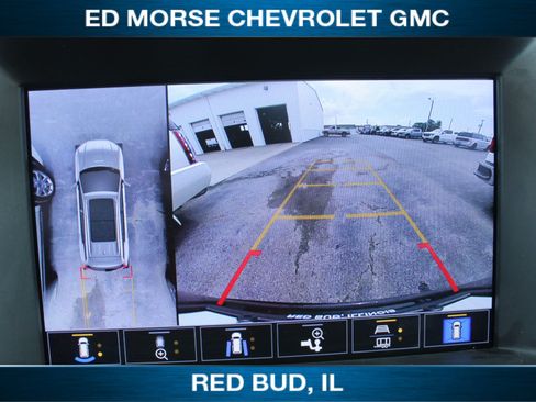 Used 2022 GMC Terrain SLT w/ Infotainment Package II FWD image 12