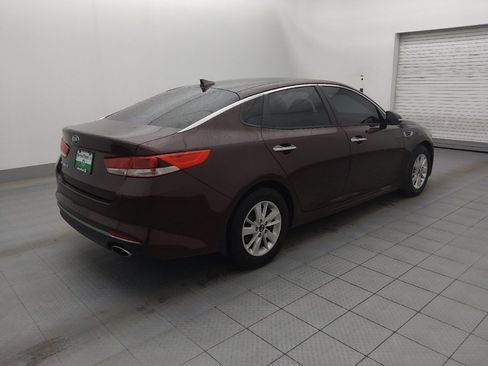 Used 2017 Kia Optima LX image 10