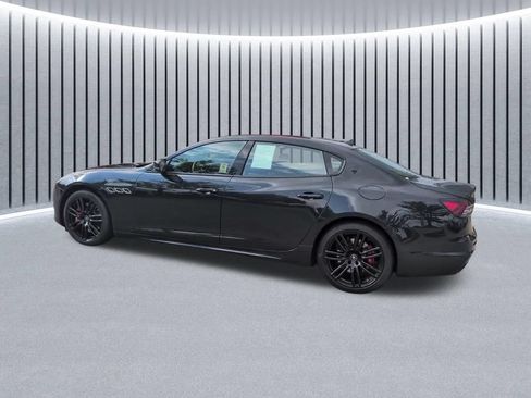 Used 2023 Maserati Quattroporte Modena Q4 AWD/4WD image 16