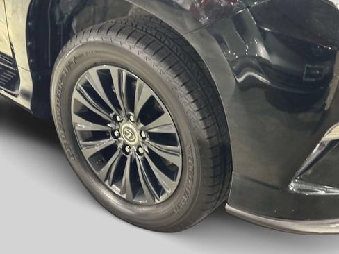 Certified 2023 Lexus GX 460 Premium w/ Accessory Package AWD/4WD image 7