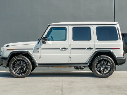 Used 2025 Mercedes-Benz G 63 AMG 4MATIC image 2