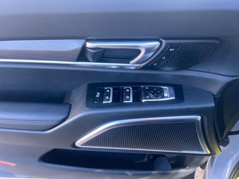 Certified 2025 Kia Telluride SX X-Line AWD/4WD image 13