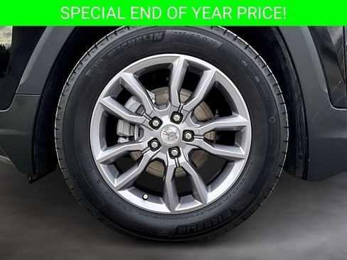 Used 2023 GMC Terrain SLT w/ LPO, Floor Liner Package image 32