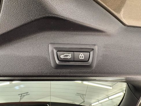 Used 2022 BMW X5 xDrive40i w/ Premium Package AWD/4WD image 9