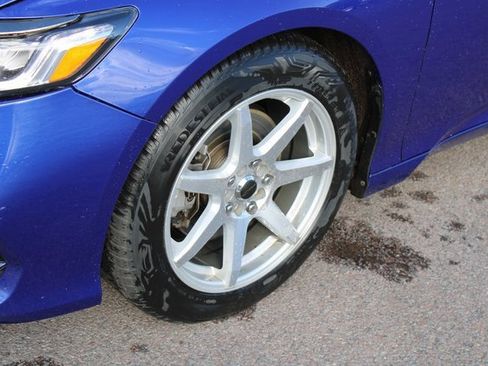 Used 2019 Honda Accord Sport image 12