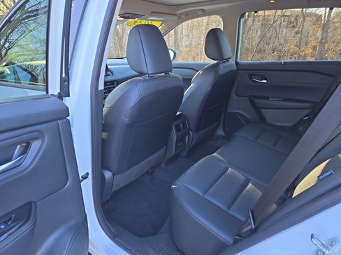 Certified 2025 Nissan Rogue SV w/ SV Premium Package image 26