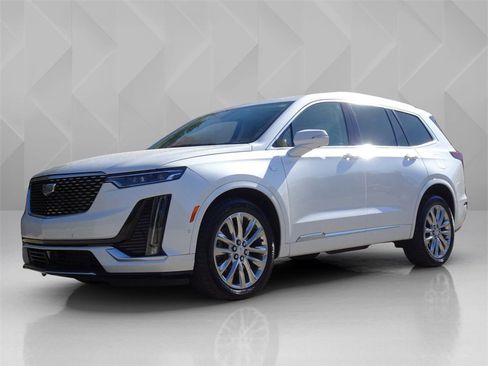Certified 2023 Cadillac XT6 Premium Luxury w/ Technology Package image 1