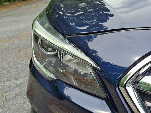 Used 2018 Subaru Outback 2.5i Premium AWD/4WD image 11