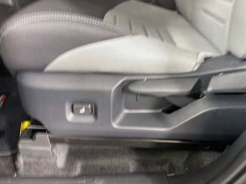 New 2025 Toyota Tacoma TRD Sport image 8