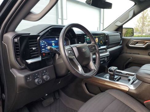 Used 2023 Chevrolet Silverado 1500 RST w/ Redline Edition image 21