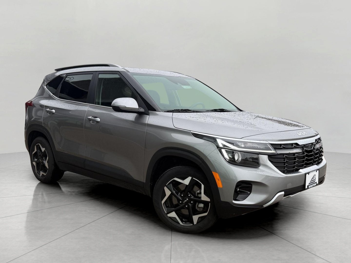 Used 2024 Kia Seltos EX AWD/4WD image 1