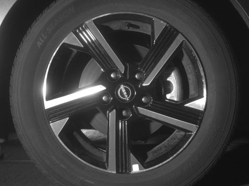 Used 2025 Nissan Sentra SV FWD image 13