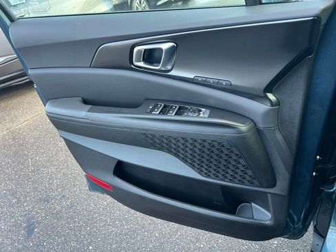 Certified 2025 Kia Carnival SX image 17