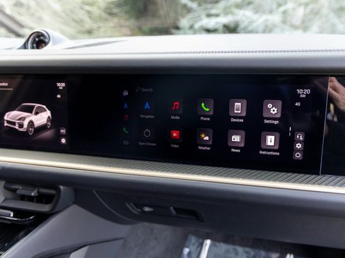 Certified 2025 Porsche Cayenne GTS image 59