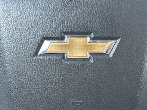 Used 2018 Chevrolet Silverado 1500 LT w/ LT Eassist Package RWD image 11