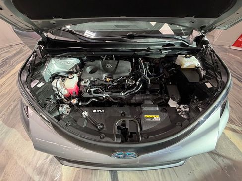 Used 2022 Toyota Sienna XLE image 56