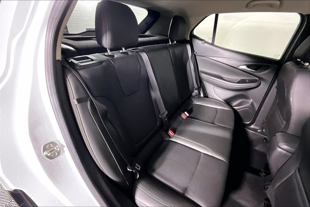 Used 2024 Buick Encore GX Sport Touring AWD/4WD image 23