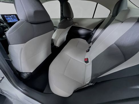 Used 2020 Toyota Corolla LE image 28