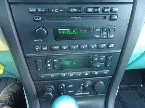 Used 2002 Ford Thunderbird RWD image 25