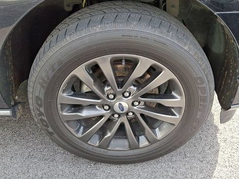 Used 2019 Ford Expedition Limited w/ Driver Assistance Package AWD/4WD image 7
