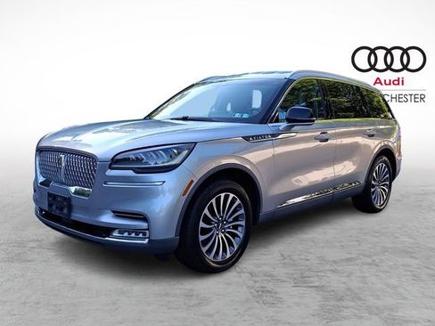 Used 2020 Lincoln Aviator Reserve w/ Elements Package Plus AWD/4WD image 3