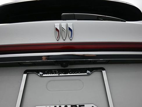 Used 2025 Buick Enclave Preferred image 28