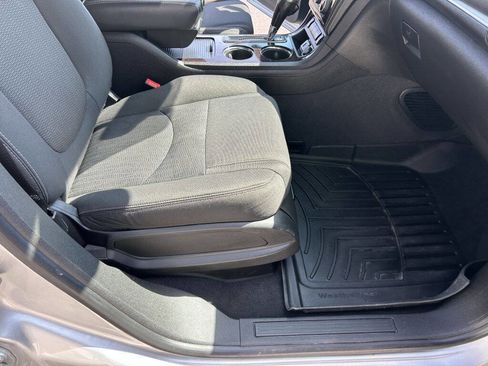 Used 2017 Chevrolet Traverse LT w/ Traveler's Package image 25