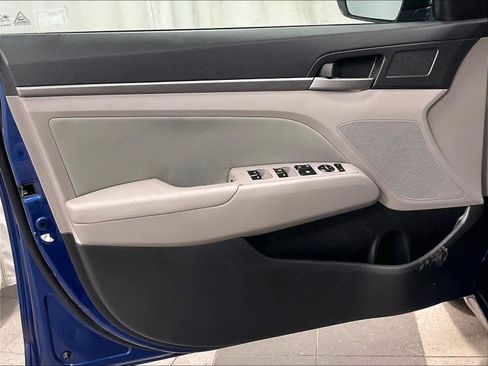 Used 2018 Hyundai Elantra SEL image 9