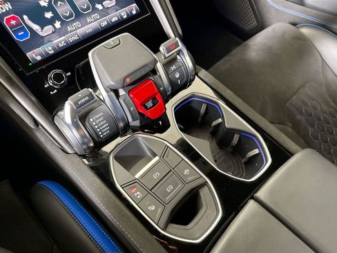 Used 2024 Lamborghini Urus S AWD/4WD image 22