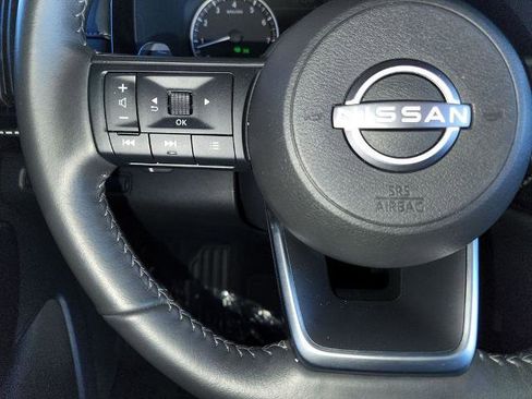 Certified 2025 Nissan Pathfinder SV image 24