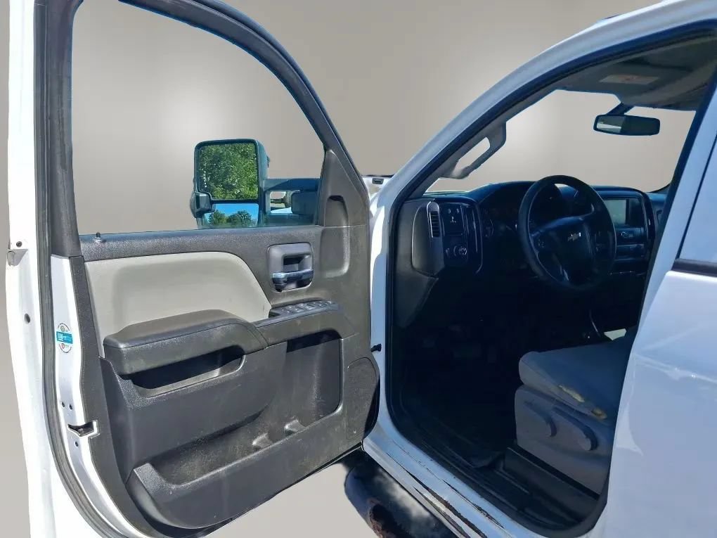 Used 2019 Chevrolet Silverado 2500 W/T AWD/4WD image 22