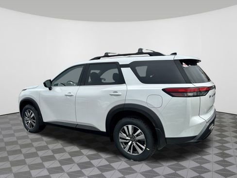 New 2026 Nissan Pathfinder SL AWD/4WD image 17